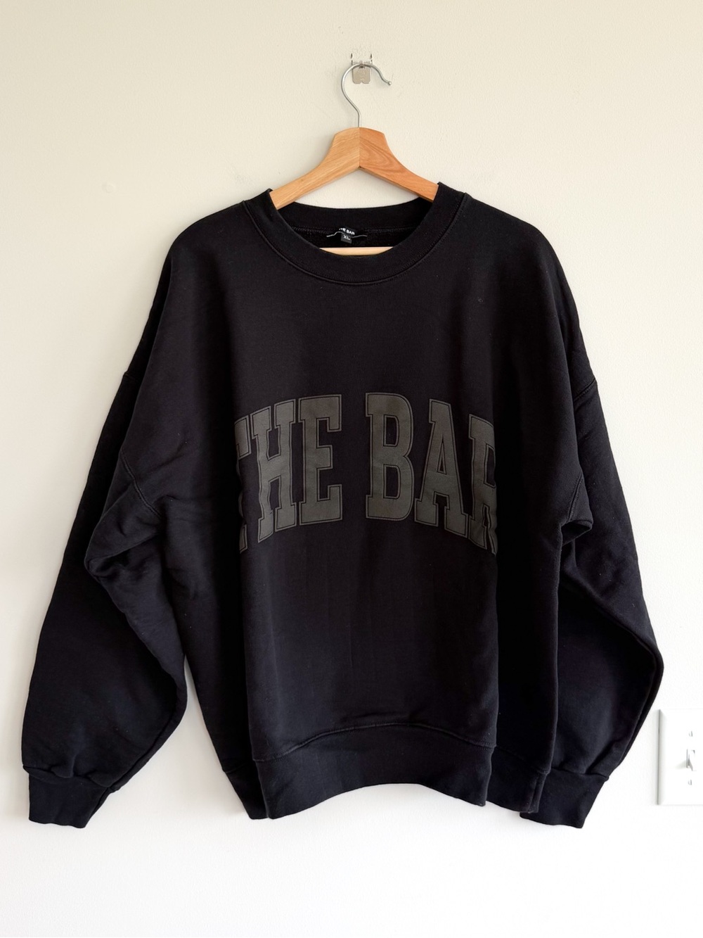 The Bar Varsity Crew Neck Pullover Sweatshirt Black XL